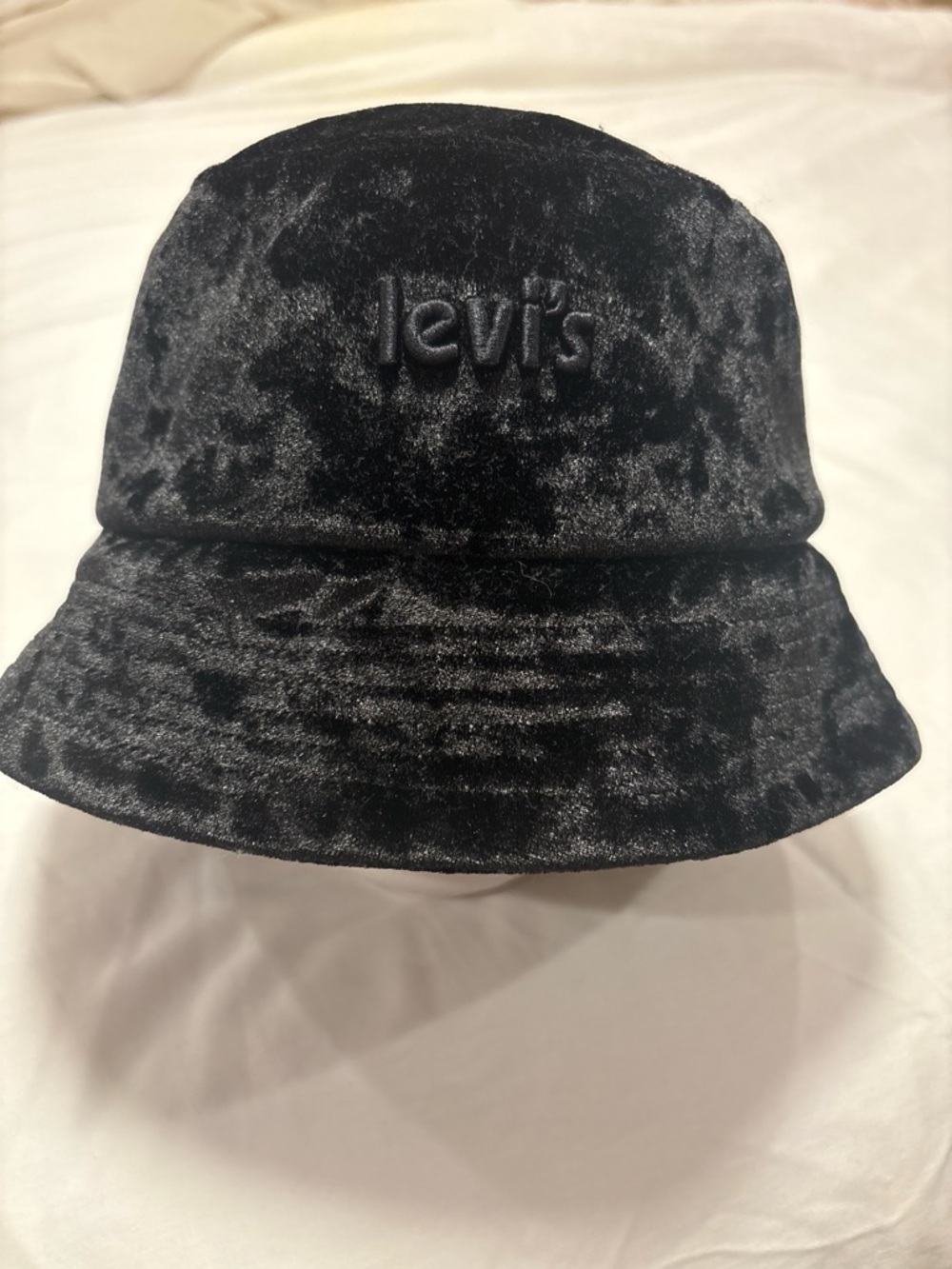 Levi's Black Velvet Logo Bucket Hat